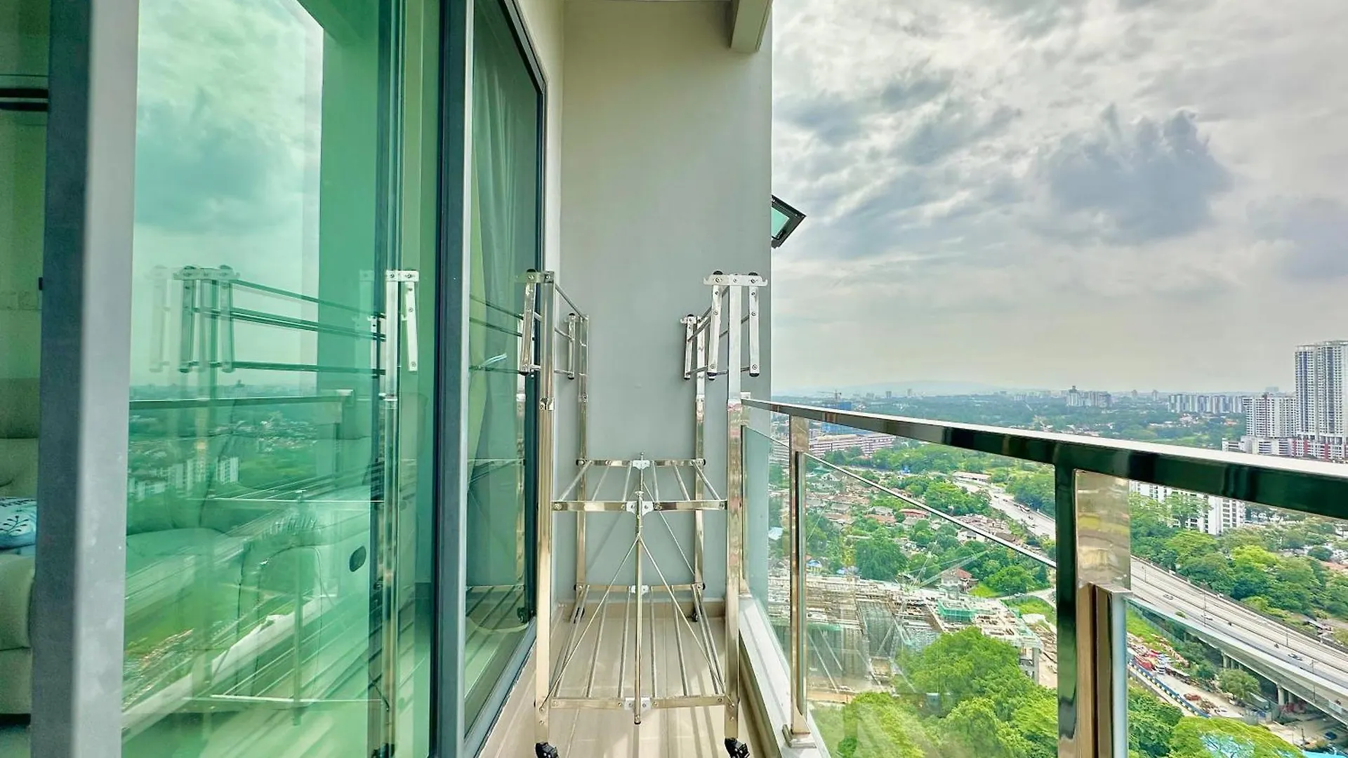 Sks Pavillion Residences By Stayrene Johor Bahru 0*,  Malaysia